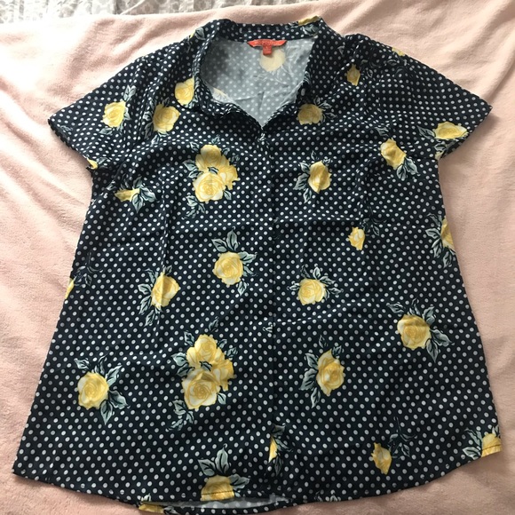 Modcloth Tops - ModCloth button down short sleeve shirt never worn